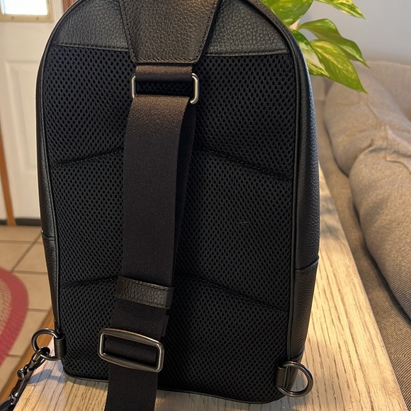 Coach crossbody. - Picture 2 of 3